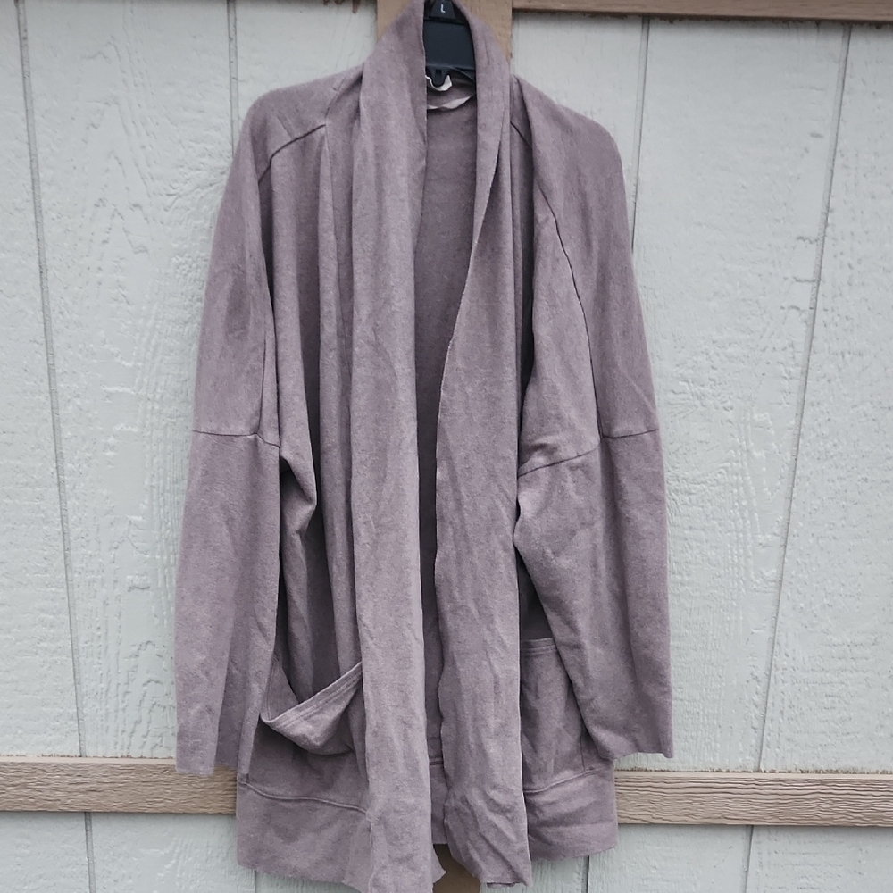 Pact Women's Cardigan in Taupe